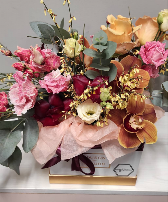 Cutie aranjament culori elegante