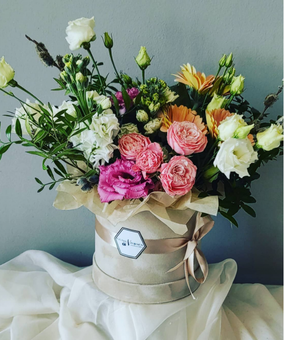 Aranjament mix fresh flowers